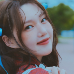 Yerin Encanta com Novo Clipe: Mágica e Emoções em Destaque no MV de “Wavy”